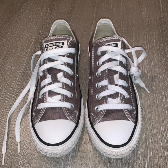 gray converse